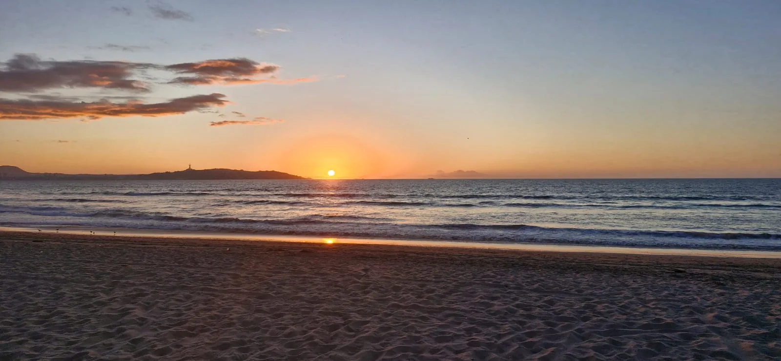 Atardecer en una playa de Coquimbo